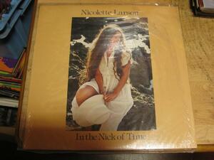 2042【LPレコード】NICOLETTE LARSON