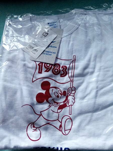 TDR ディズニー　Tシャツ　ミッキー　チャンピオン　サイズＭ　半袖　コラボ　1983　Champion 定価４９００円