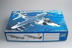 トランペッター 1/32 AV-8B ナイトアタック・ハリアー2 プラモデル