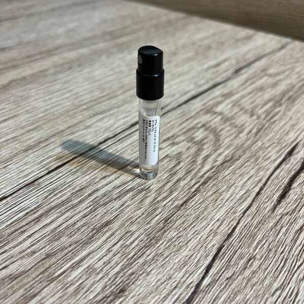 ゲラン　ラプディットローブ　ノワールオーデトワレ1.5ml