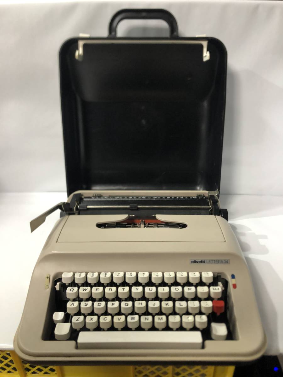 ヤフオク! -タイプライター olivettiの中古品・新品・未使用品一覧