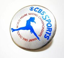 レア非売品 CBS SPORTS 放送1985年世界フィギュアスケート選手権大会 記念ピンブローチ TOKYO JAPAN_画像1
