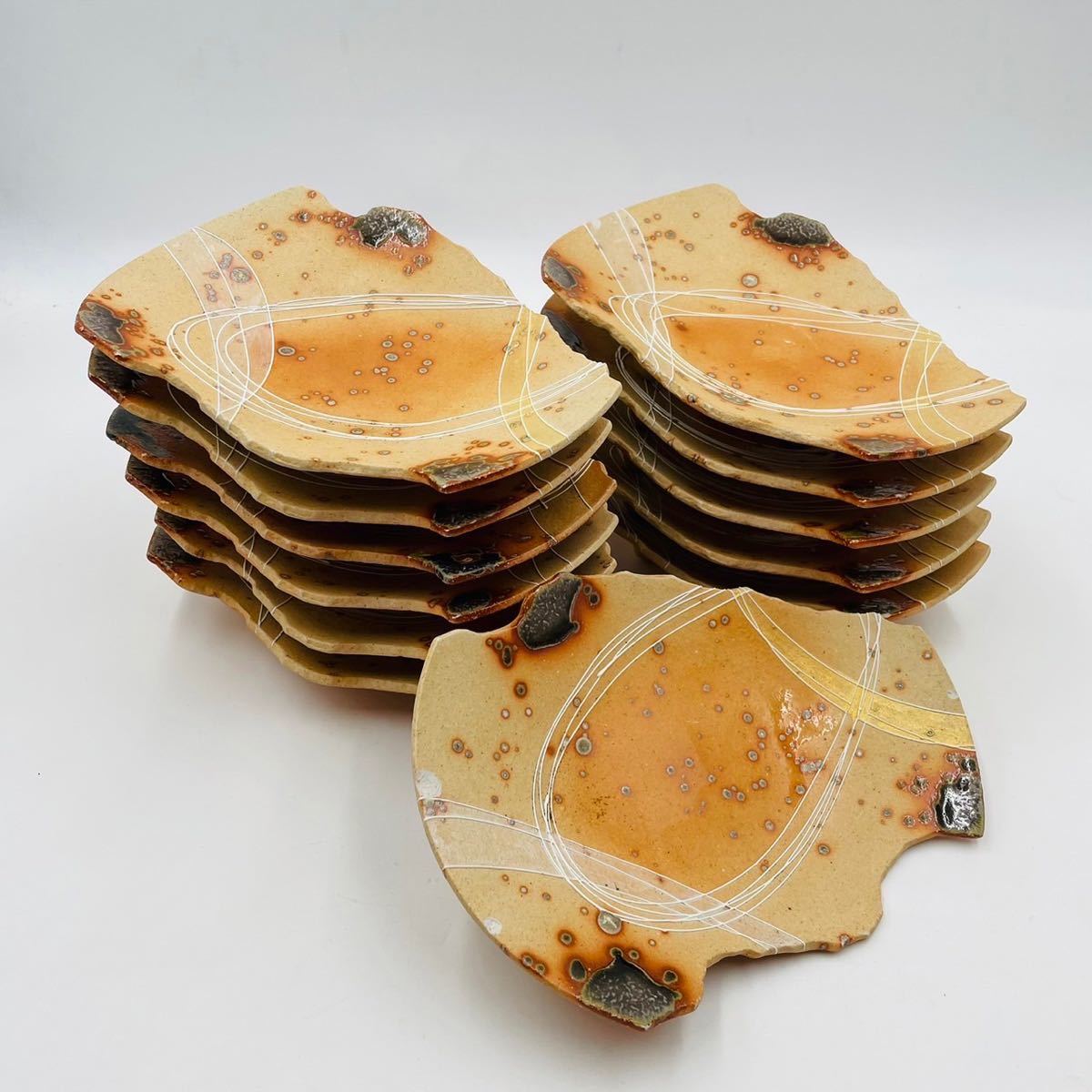 店内全品ポイント2倍!! 【まとめ買い10個セット品】和食器 オ156-138 笹型中皿黒【キャンセル/返品不可】 | www.belalsite.com