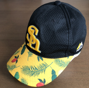 Softbank HAWKS キャップ majestic 製 CAP トロピカル デザイン 柳田 甲斐 今宮 栗原 周東 牧原 モイネロ NPB プロ 野球 好きに も 福岡