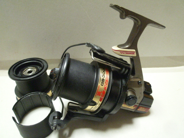 DaiwaダイワWHISKERウィスカー磯遠投GS-3000 代えスプール付 # www.uig