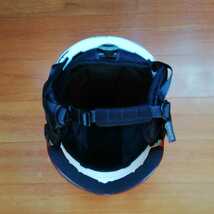 新品未使用 バイザー ヘルメット サイズ M（55cm～58cm）カラー マットホワイト スノーボードヘルメット スキーヘルメット ゴーグル _画像10