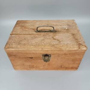 0 antique medicine box 0 100 bundle industry corporation quality product first-aid kit box Showa Retro storage used used antique antique series 