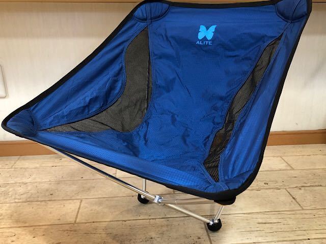 人気激安 エーライト 未使用品 マンティスチェア ALITE 廃番 テーブル