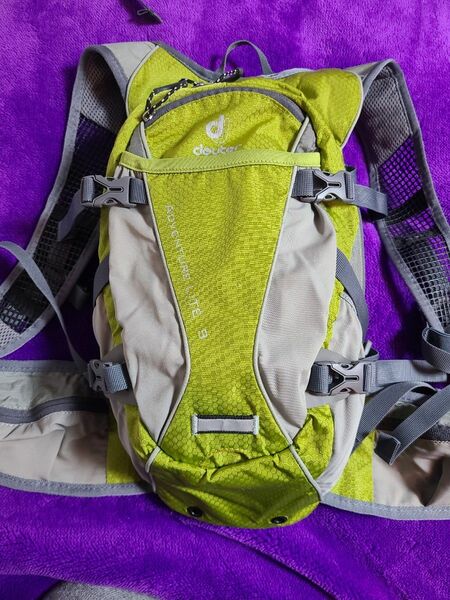 deuter ADVENTURE LITE 9 ドイター アドベンチャーライト9　バックパック　トレイルランニング