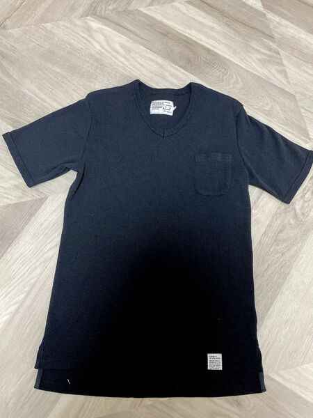 AZUL 黒半袖tシャツ