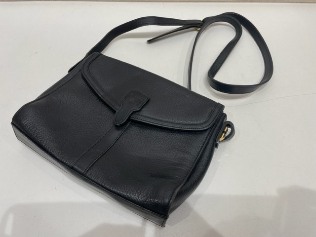 バーバリー ショルダー オールドの値段と価格推移は?|34件の売買情報