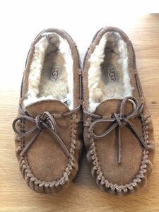 UGG Dakota モカシン 21