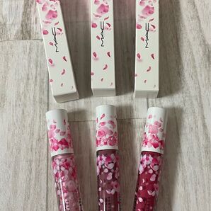 M・A・C マック リップガラス 3本セット フォー ザ フリル オブイット チェリー モチ ハートメルター リップグロス MAC
