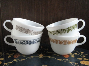 * beautiful goods Old Pyrex cup mug 4 piece 