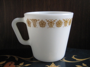 beautiful goods Old Pyrex mug butterfly Gold 