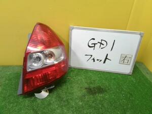 フィット LA-GD1 右テールランプ