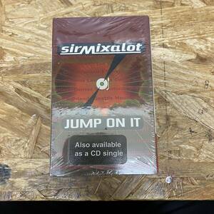 フ HIPHOP,R&B SIR MIX-A-LOT - JUMP ON IT シングル TAPE 中古品