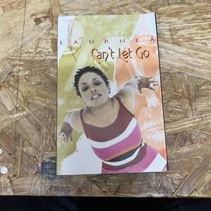 ホ HIPHOP,R&B LAURNEA - CAN'T LET GO シングル TAPE 中古品