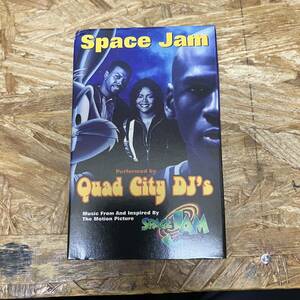 ノ HIPHOP,R&B SPACE JAM - PERFORMED BY QUAD CITY DJ'S シングル TAPE 中古品