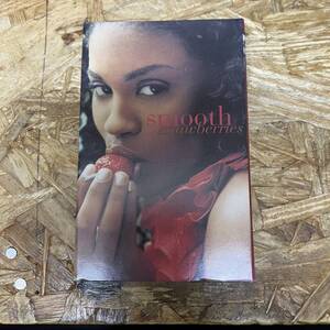 ノ HIPHOP,R&B SMOOTH - STRAWBERRIES シングル TAPE 中古品