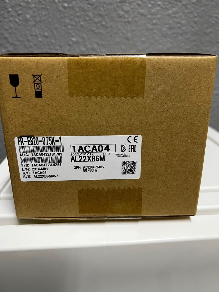 グリッドタイインバーター SUN-1000G2-M 逆潮流リミッター付き グリッドタイインバーター SUN-1000G2-M 逆潮流リミッター付き