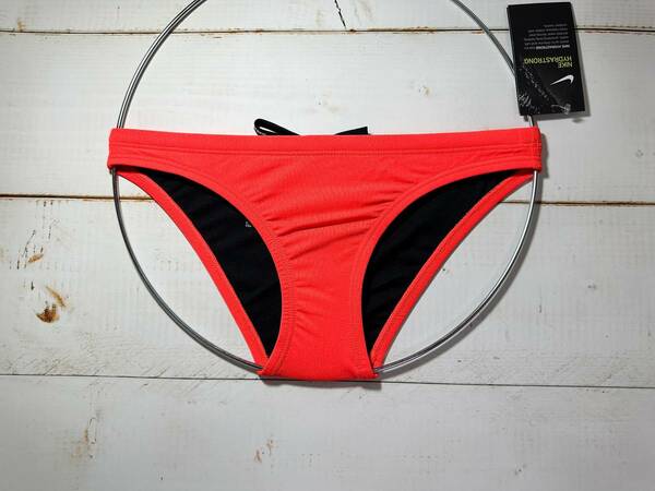 【即決】Nike ナイキ 女性用 ビーチバレー ビキニ ショーツ 水着 ブルマ HYDRASTRONG Bright Crimson 海外XS
