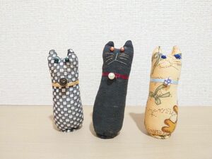 猫三兄弟　置物　ハンドメイド　猫グッズ お守り