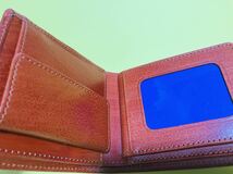 定価13200円　ノーティアム 二つ折り財布 ヘアラインシリーズ　カラー・オレンジ 　レディース メンズ　 牛革_画像4
