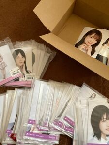 乃木坂46 ランダム生写真約300枚セット 5期生加入時から フルコンプ多数。乃木コレSR4枚セット2種類入り。値下げ可能です。