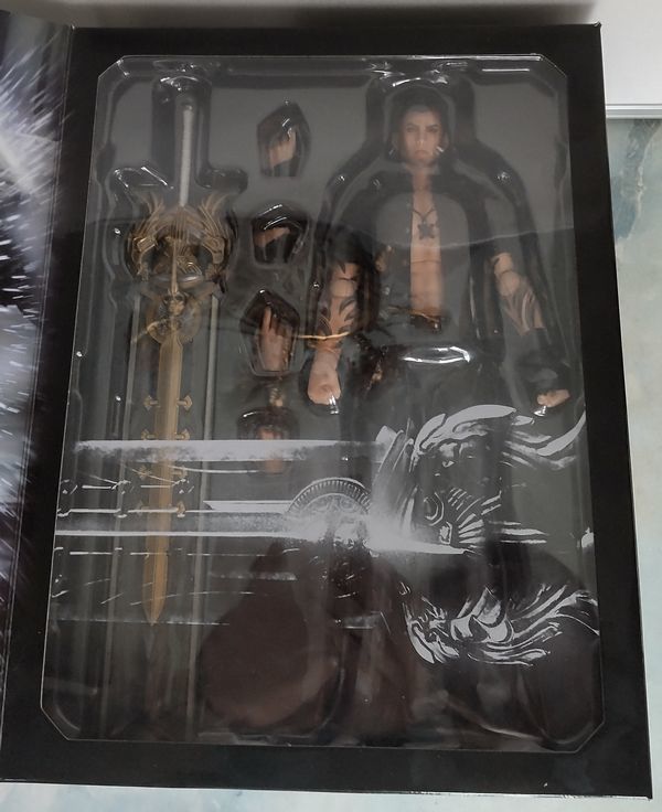 ヤフオク! -「FINAL FANTASY XV Play arts改」の落札相場・落札価格