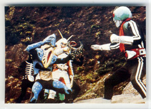 ◆防水対策 厚紙補強 カルビー 仮面ライダーチップスカード（2003 復刻版） 238番 シオマネキング対ライダー トレカ 即決