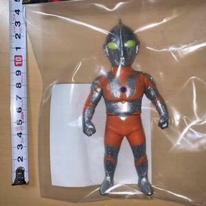 MAXTOY ウルトラマン BEAMS コラボ シルバーラメ ウルトラマン カフェ 限定 sofvi ソフビ ultraman max toy マックストイ ラスト1