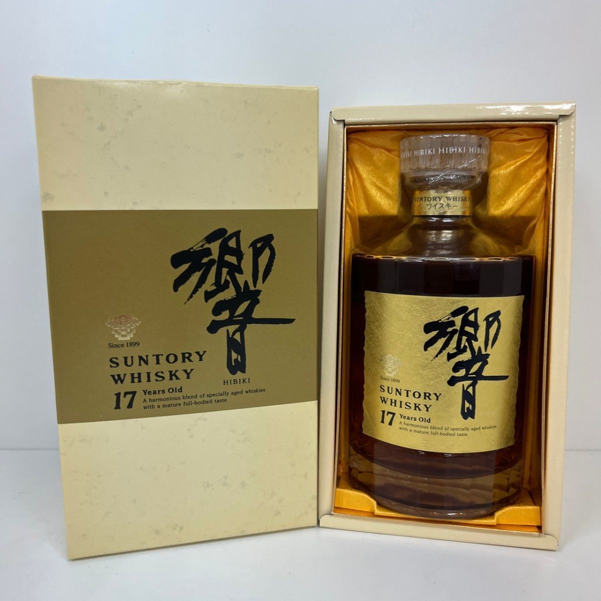 ヤフオク! -「響 17年 ゴールドラベル」の落札相場・落札価格