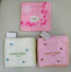 marie.claire.パリス・ピンク色＋イエロー色 タオルハンカチ・SHUNKA.ガーゼハンカチ,ピンク色３枚セット。未使用品