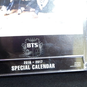 ◇BTS 防弾少年団 RUN 2016-2017 卓上 スペシャル カレンダー SPECIAL CALENDAR ジョングク Vテテ ジミン シュガ J-HOPE ジン RM SUGA30595の画像8