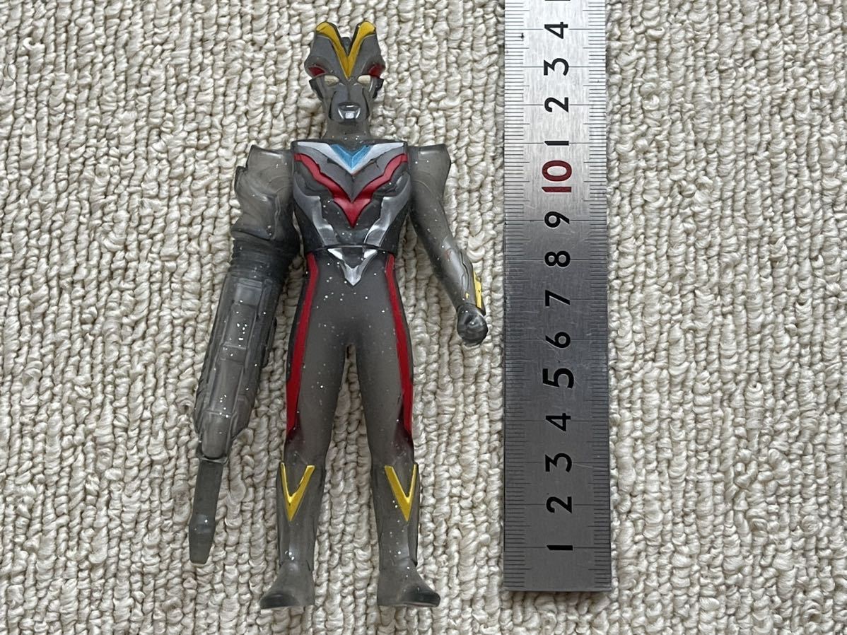 Yahoo!オークション -「ウルトラマンビクトリー ソフビ」(おもちゃ 