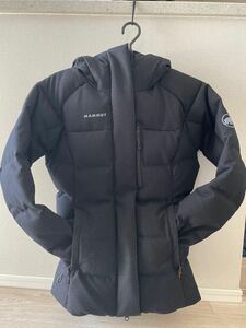 * secondhand goods *MAMMUT/ Mammut Roseg IN Hooded Jacket AF Women XS size black/ black 