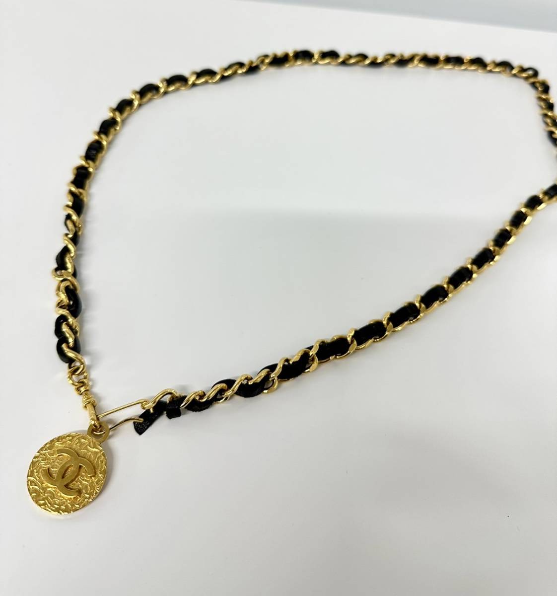 ヤフオク! -「シャネル チェーンベルト」(シャネル) (し)の落札相場