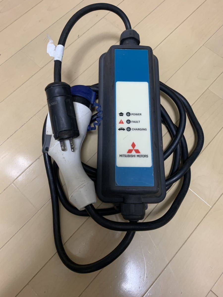 ヤフオク! -「アウトランダーphev充電ケーブル」の落札相場・落札価格