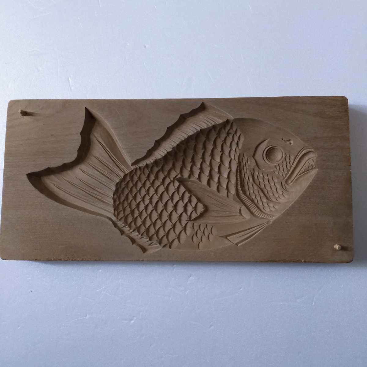 彫りの良い小振りな鯛の菓子型 No 7. 工芸品