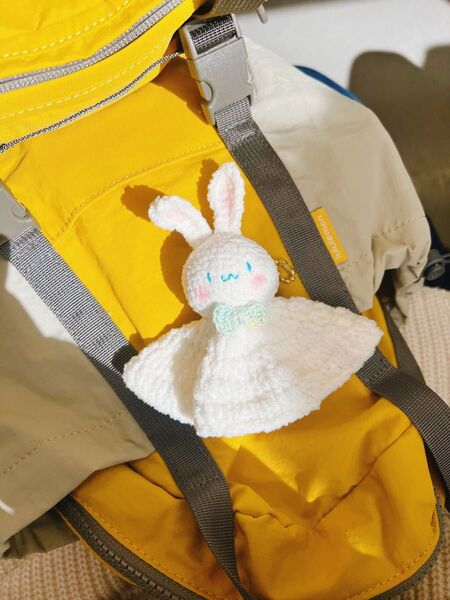 梅雨限定 晴れを願う“ウサギてるてる坊主”編みぐるみ 飾り 置物 ストラップ