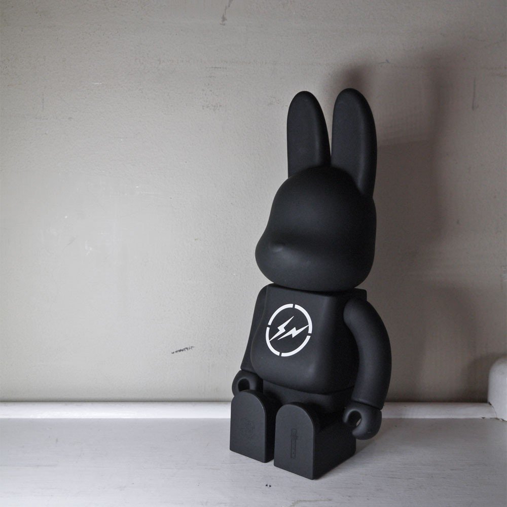 ヤフオク! -「be@rbrick fragmentdesign 400」の落札相場・落札価格