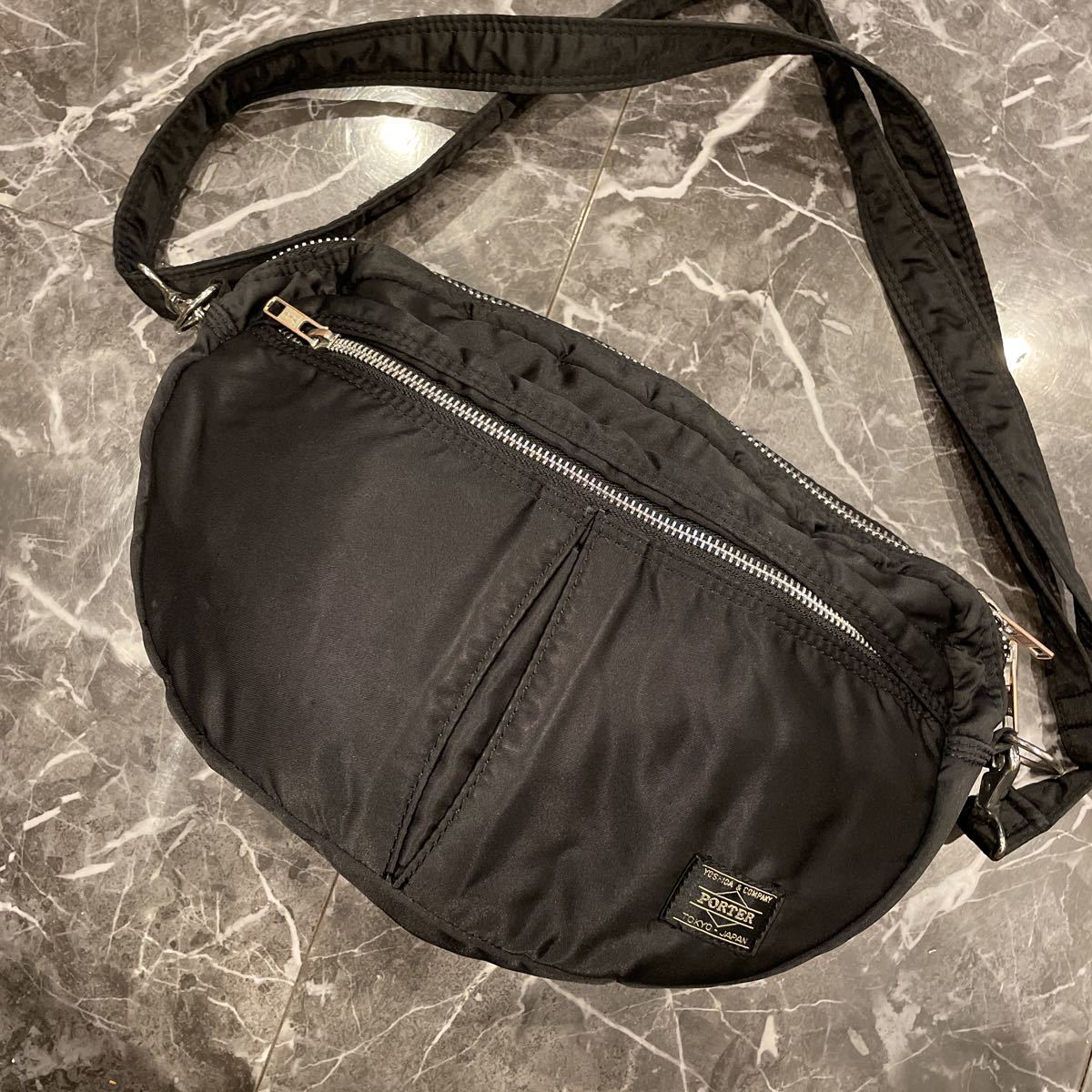 porter タンカーショルダーの値段と価格推移は?|583件の売買情報を porter タンカーショルダーの値段と価格推移は?|583件の売買情報を