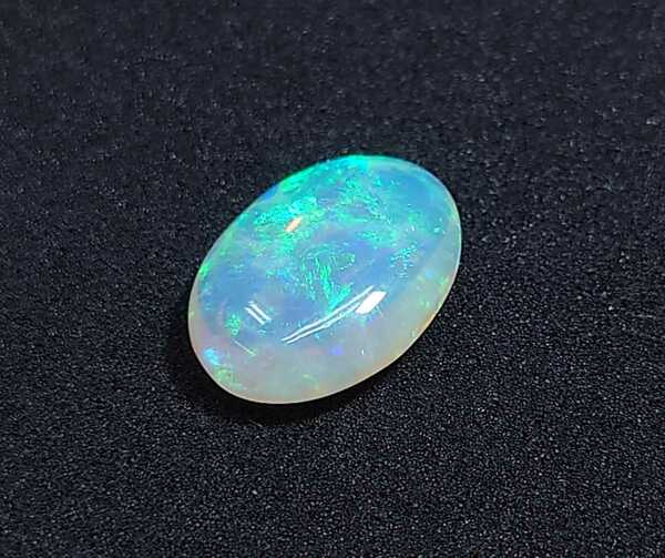 極美品！　オパール　3.88ct ルース（LA-5996）