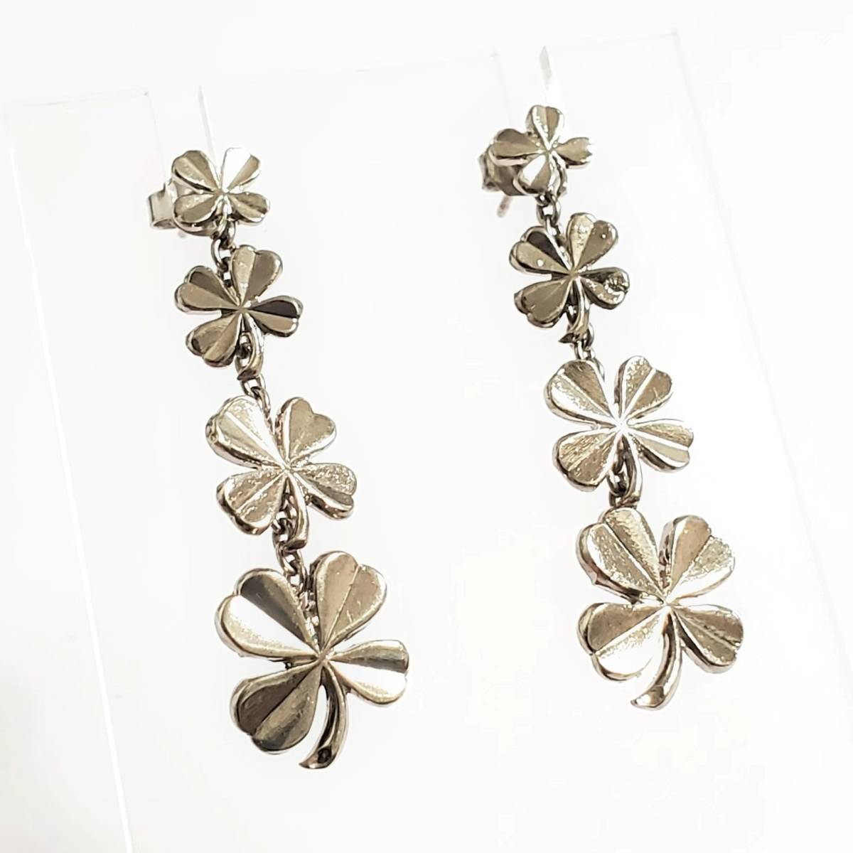 ヤフオク! -「クローバーピアス」(シャネル) (ブランドアクセサリー)の ヤフオク! -「クローバーピアス」(シャネル) (ブランドアクセサリー)の