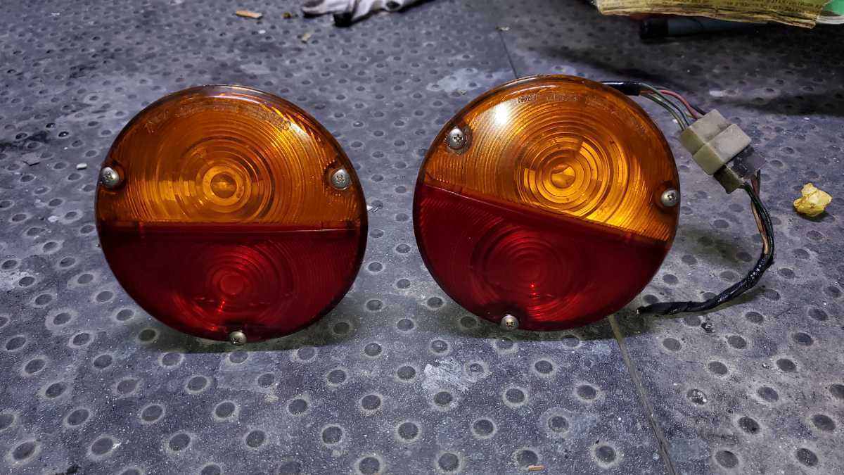 ヤフオク! -「旧車」(テールライト) (マツダ用)の落札相場・落札価格