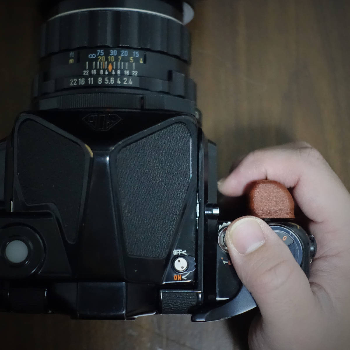 熱い販売 PENTAX 67 67II ウッドグリップ www.continuumonline.com