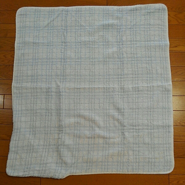 BURBERRY バーバリー ベビー おくるみバスタオル 水色 ノバチェック 85㎝×85㎝ 西川産業 中古