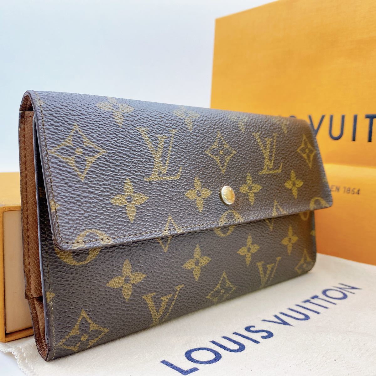 正規品LOUISの値段と価格推移は?|974件の売買情報を集計した正規品 ...