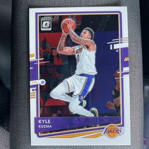 2020-21 PANINI DUNRUSS OPTIC basketball #8 KYLE KUZMA